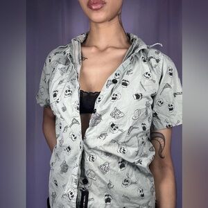 Vans Mint Green Skeleton Button Up Short Sleeve Tee Size S Grunge Punk Edgy Rock
